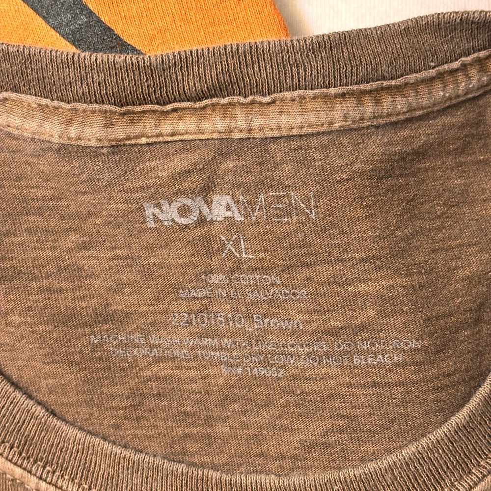 NovaMen: Brown Graphic T-Shirt - Picture 3 of 3